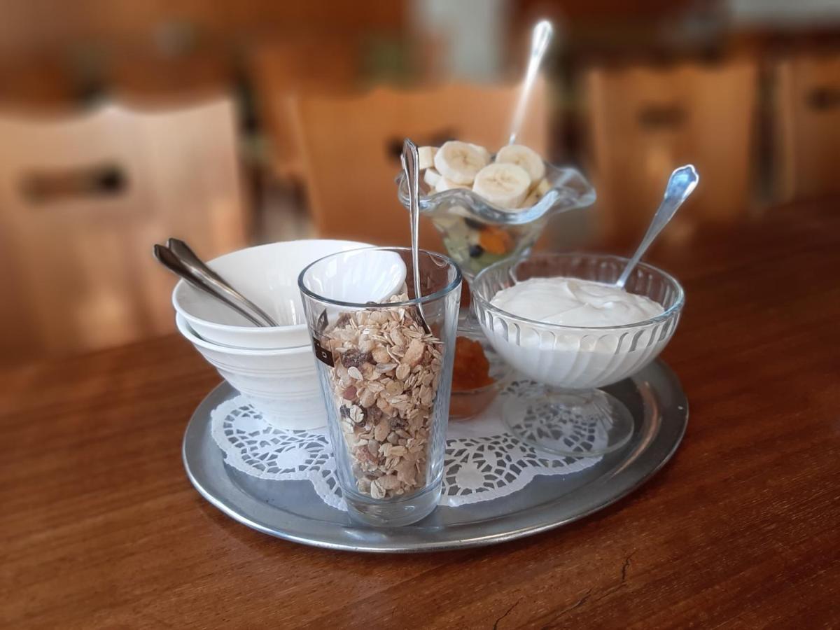 Hotel Haus Muehlbach Нидеген Екстериор снимка